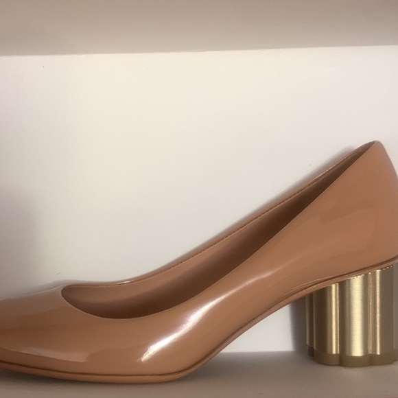 SALVATORE FERRAGAMO Patent Leather Flower Heel Pink Size 5 - Picture 11 of 11